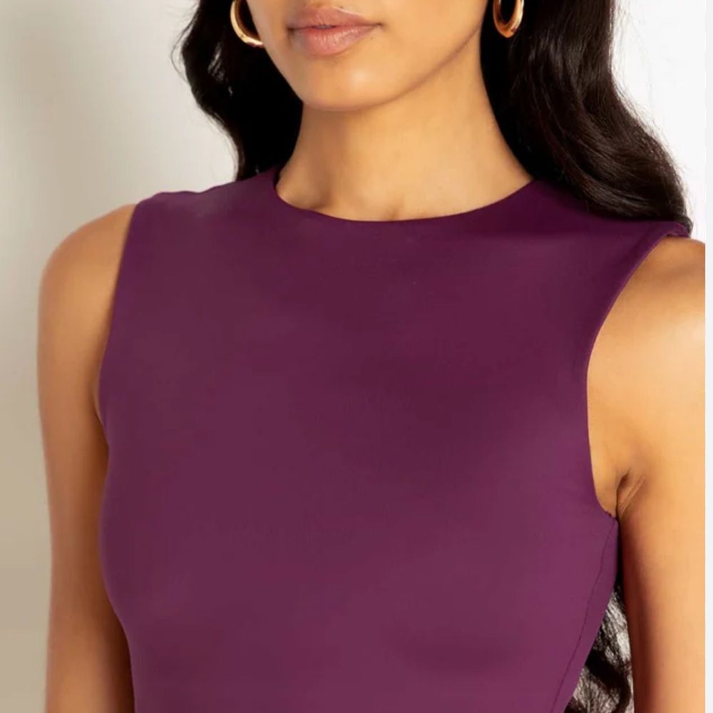 NWOT Babalon Womenโs Contour Muscle Tank Top in Plum Size M